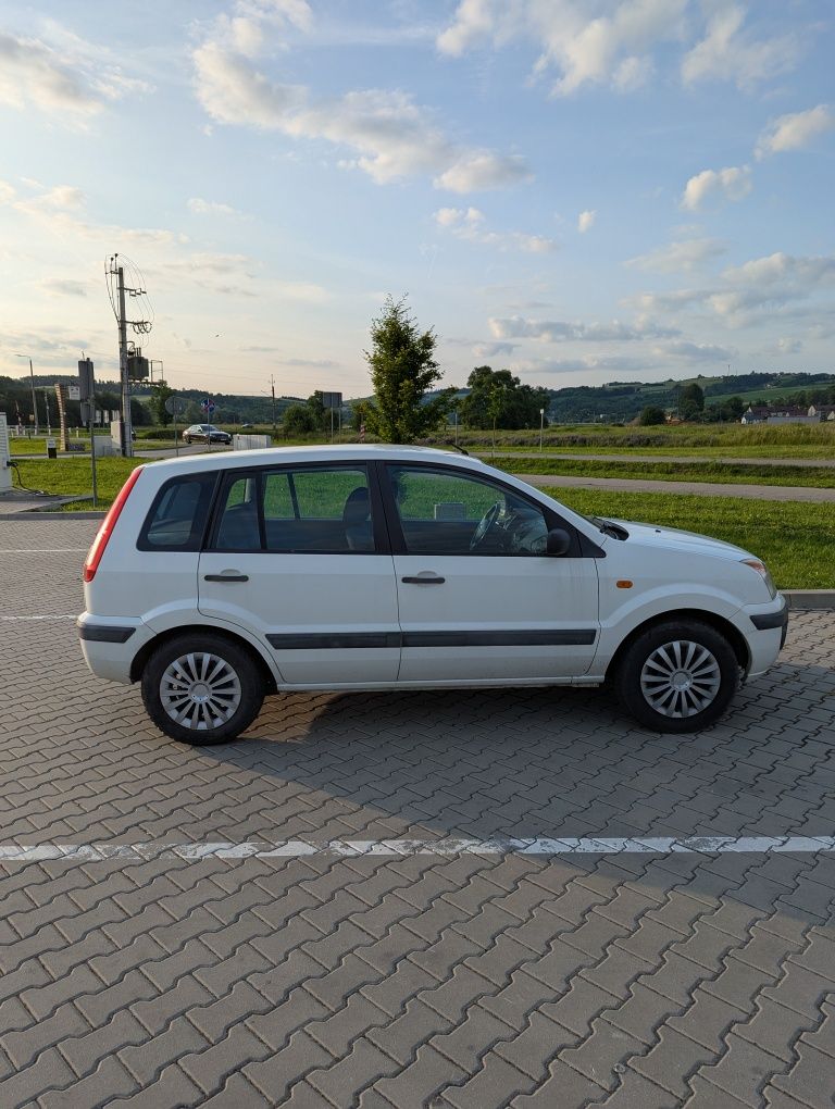 Ford Fusion | 1.4 Diesel | 2005