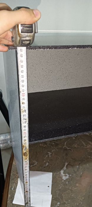 Mesinha de cabeceira ou armário/ estrutura de arrumação