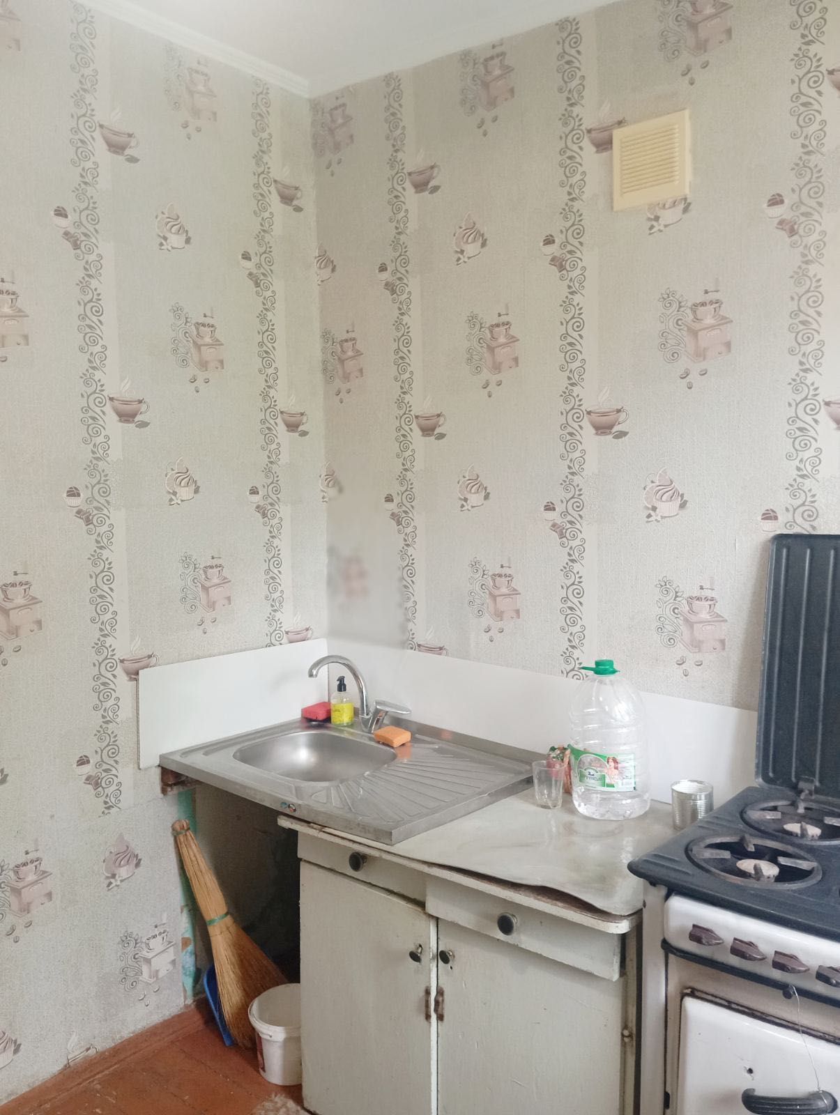 Продаж! 1-кімнатна кв по вул Союзній 9500$
