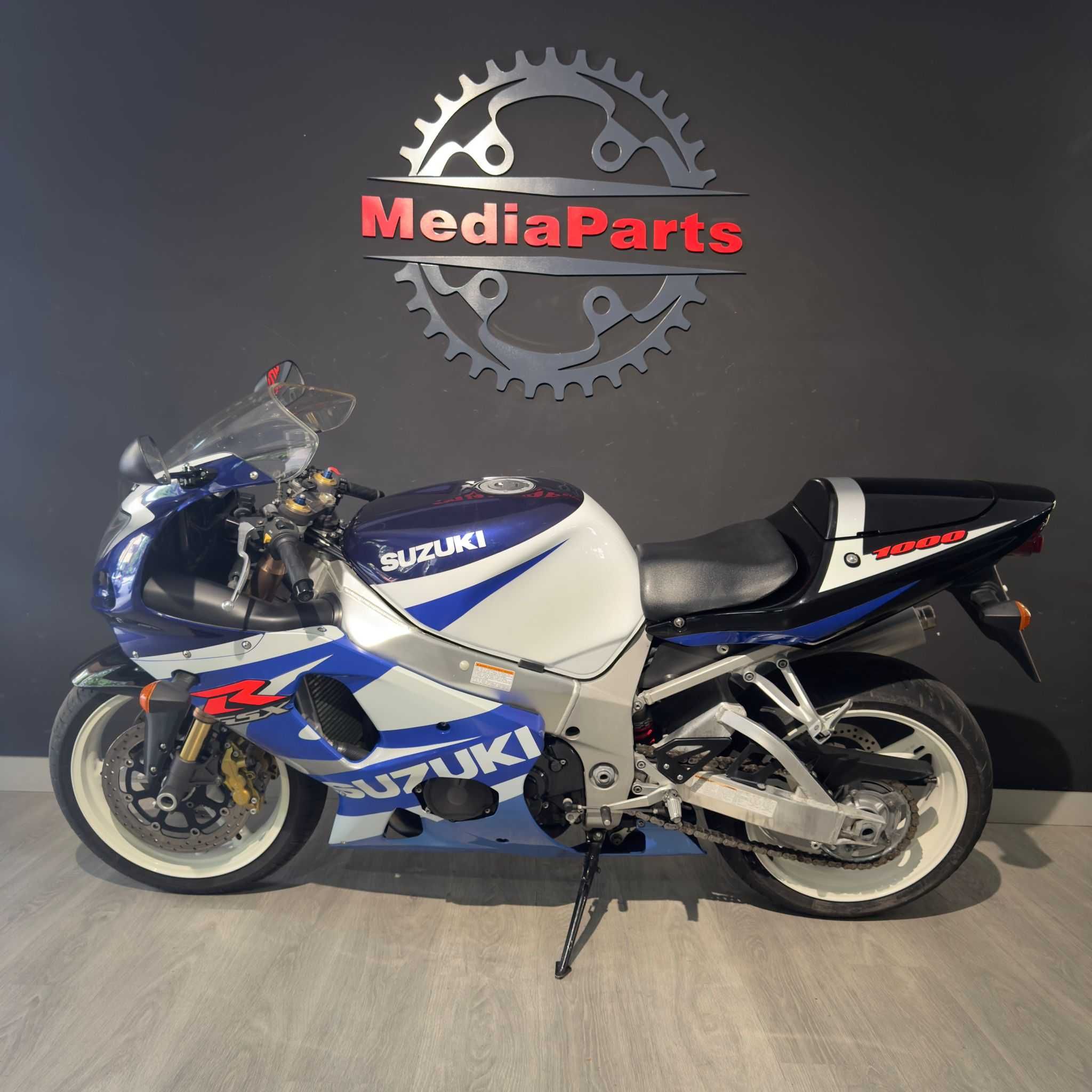 SUZUKI GSX-R1000 K1 2001