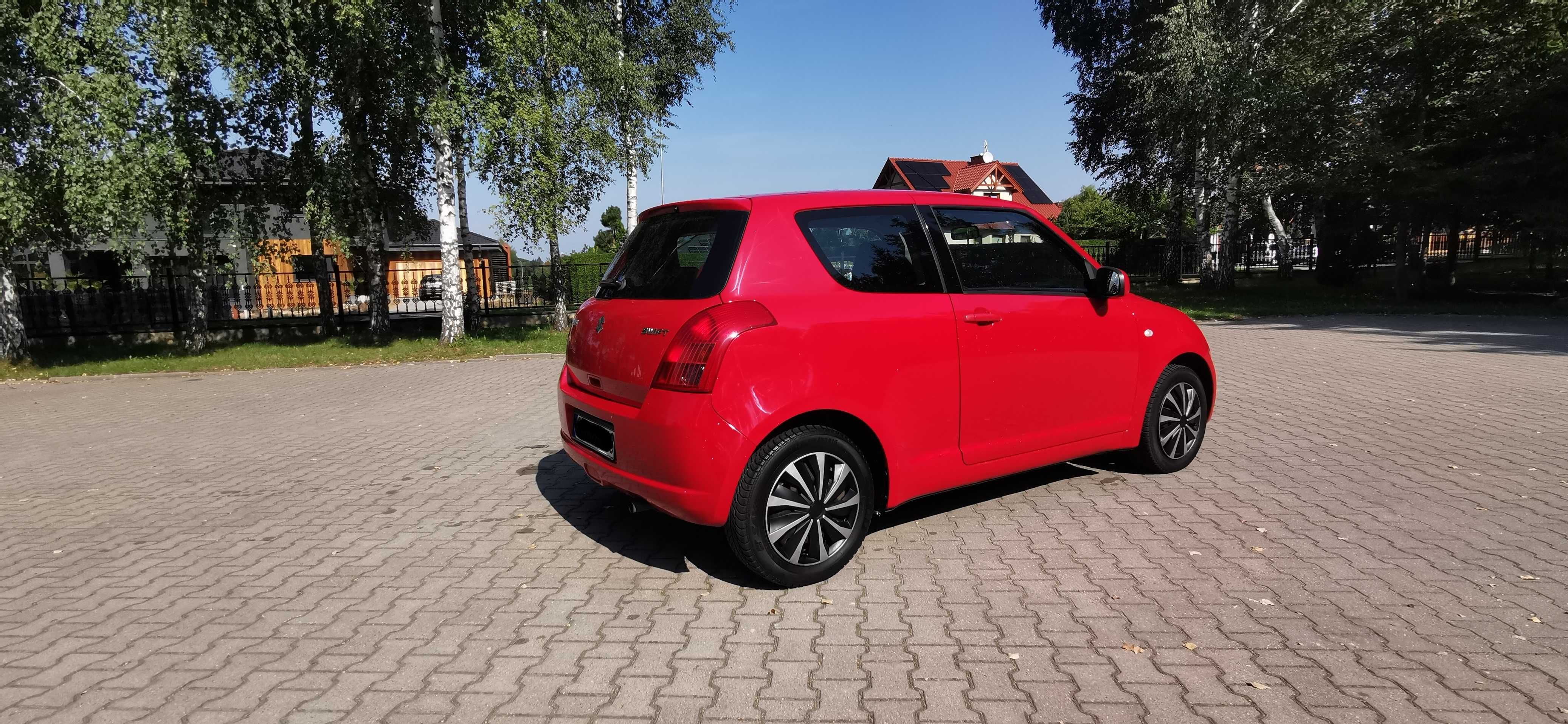 Ładne Suzuki Swift 1,3 benzyna Klimatyzacja 1 właściciel 2006 rok