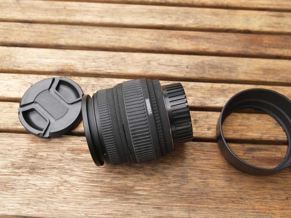 Sigma 18-50 mm f/3.5-5.6 DC, NIKON F