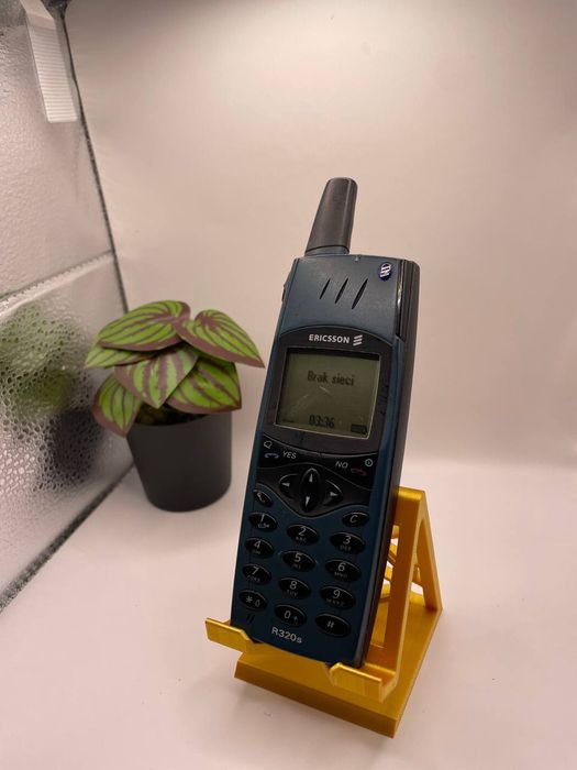 Telefon Ericsson R320s