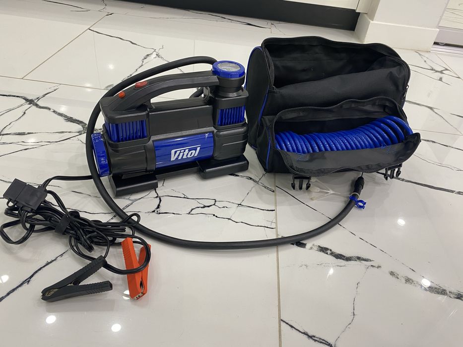 Компресор автомобільний Vitol V70 90л./хв. Клеми