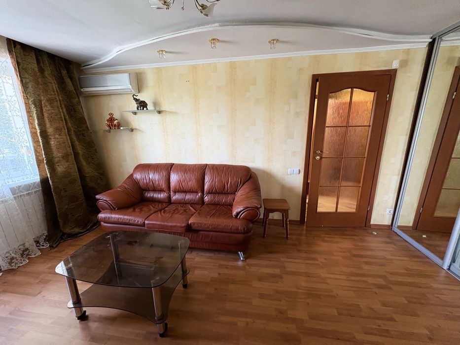 Продаж 2к квартира 45 м2 пр-т Наукі 39А м 23 Серпня