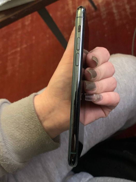 Продам телефон, айфон 11 Про