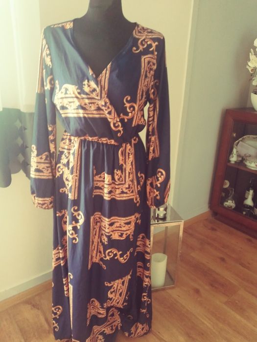 Sukienka dluga prosta lekka 40 42 guma