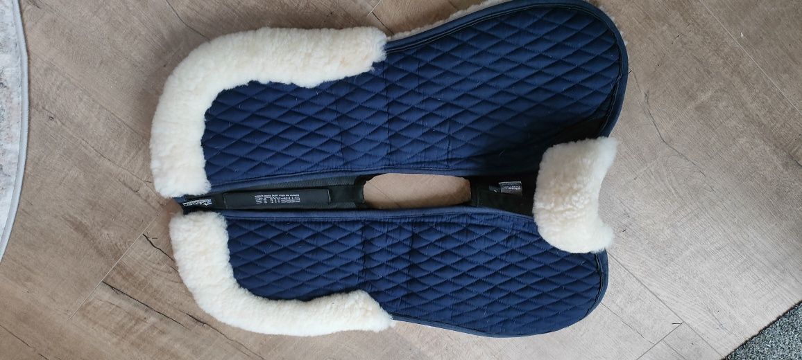 Podkładka pod siodło Stubben StreamLine "Lambskin" L