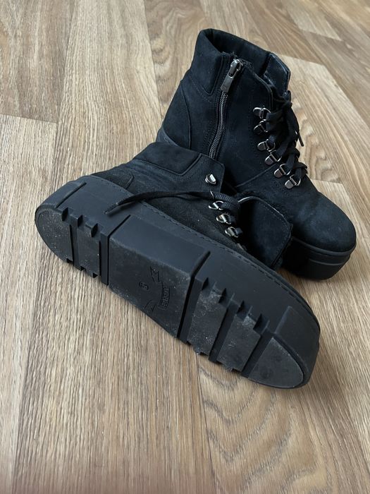 Ботинки женские