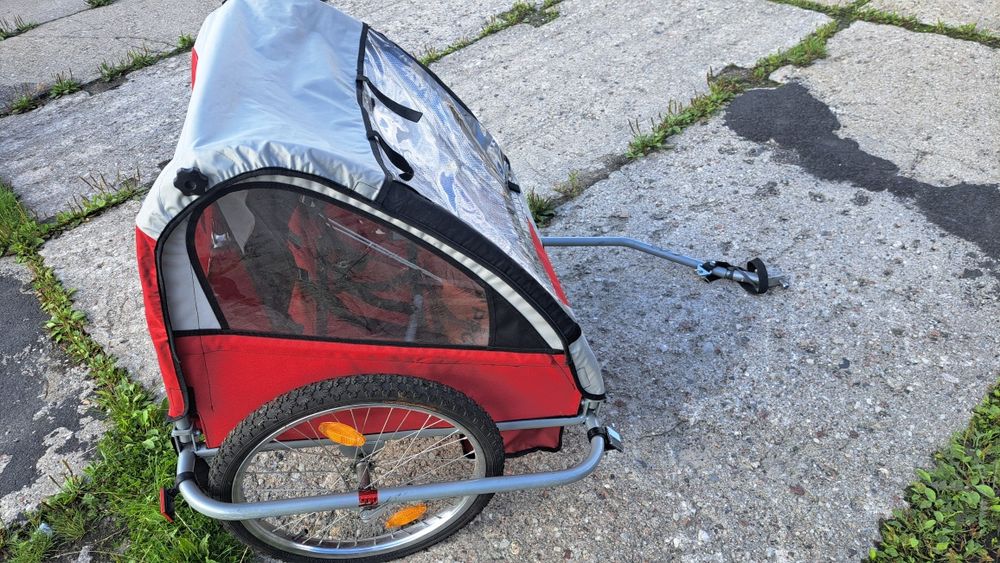 Przyczepka rowerowa dla dziecka