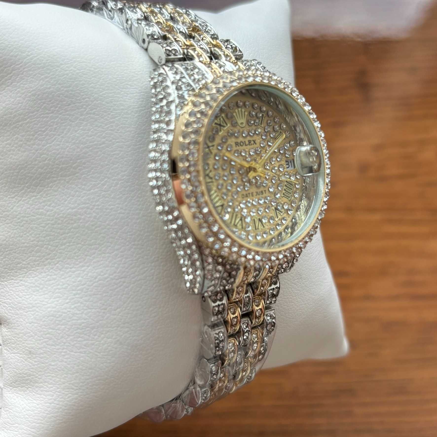 Хіт! Жіночий годинник Rolex комбінованого кольору з камінцями