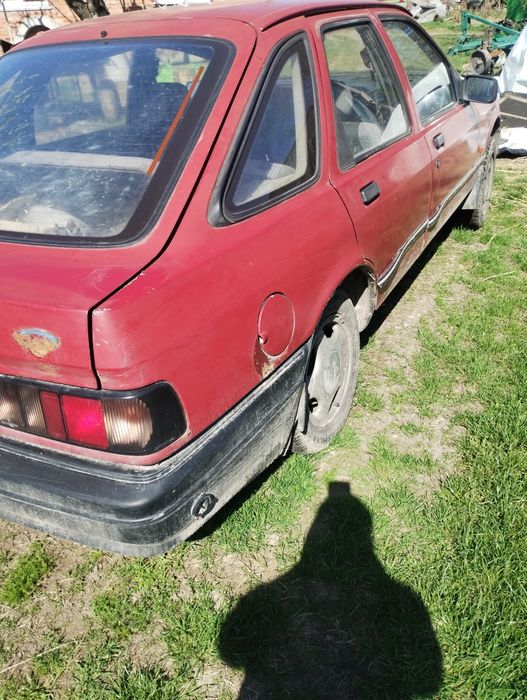 Продам Форд сієра 1.8