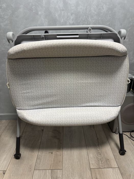 Пеленальний стіл з ванночкой 2в1