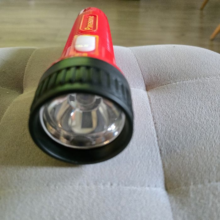 Latarka Panasonic 2xr20