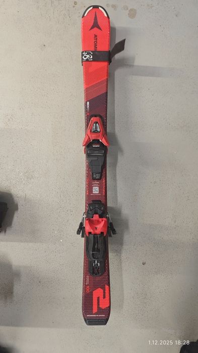 Narty juniorskie Atomic REDSTER J2 + Wiązania 2024