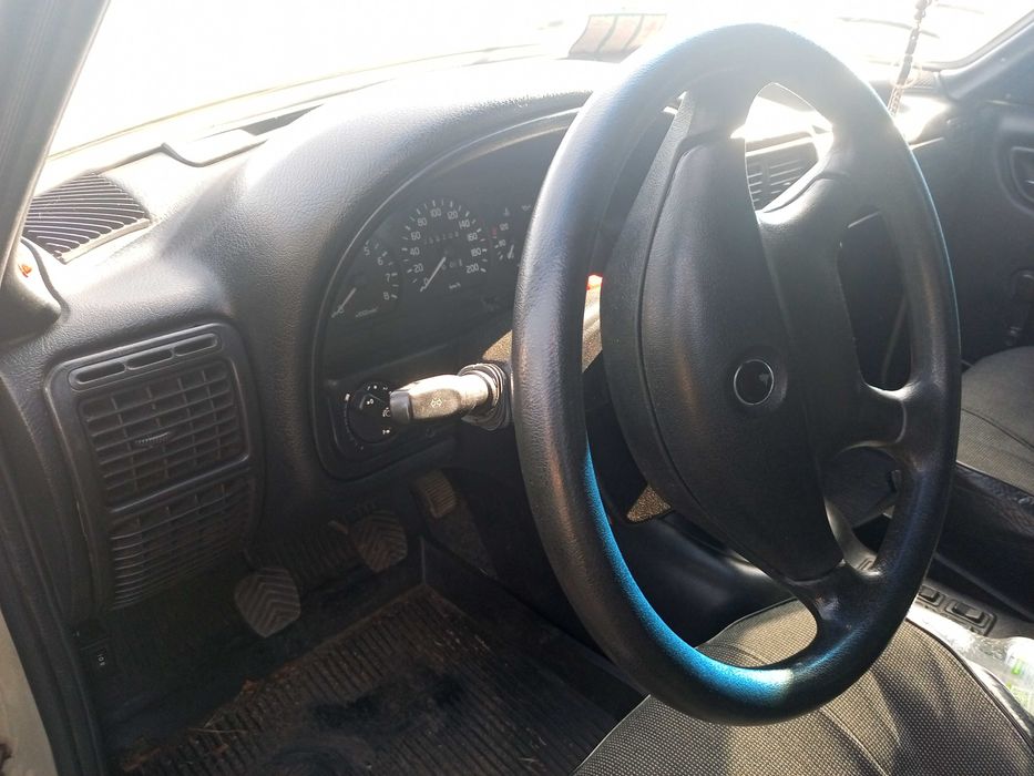 Автомобиль Газ 31105