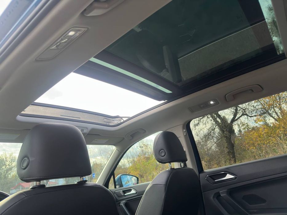 Продаж авто Volkswagen Tiguan 2.0 бензин