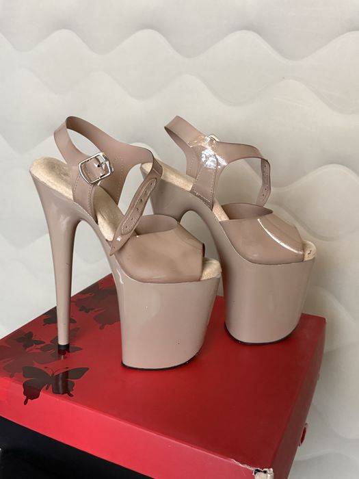 Szklanki Pole dance buty do exotic 20cm pleaser