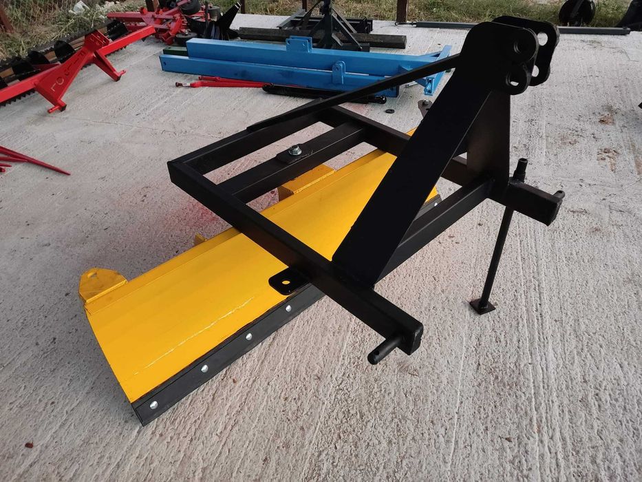 Nowy pług/ do śniegu obracany na tył ciągnika solidny producent