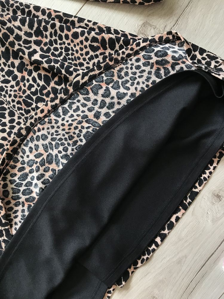 Платье мини короткое Topshop Petite в леопардовый принт и сборками