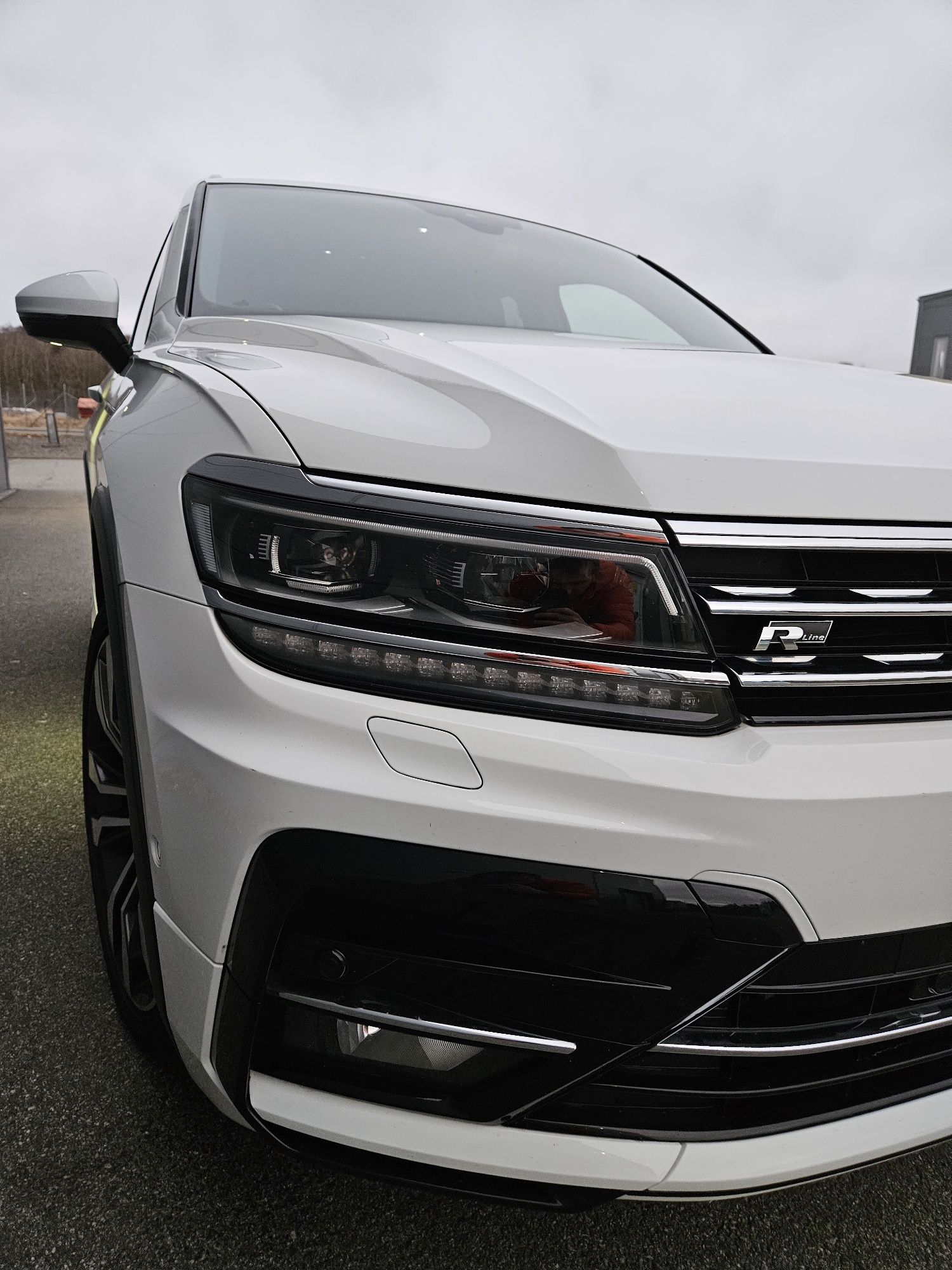 Volkswagen Tiguan Allspace 2.0 TDI 4M R-Line 

Cocpit LED