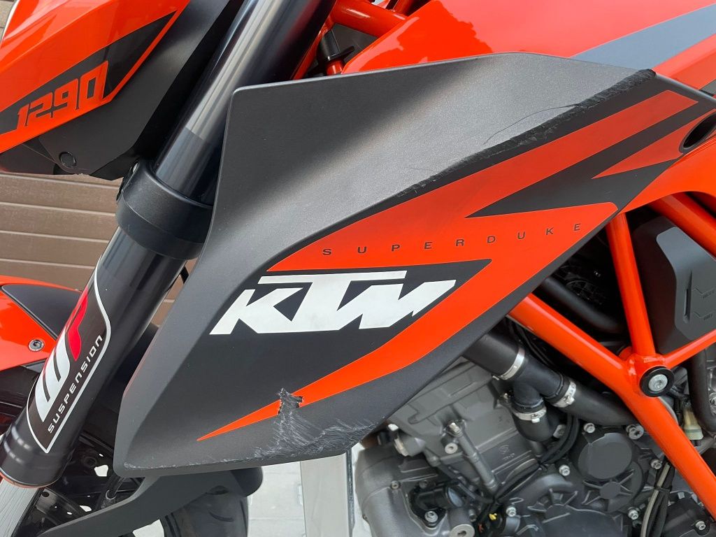 KTM Super Duke 1290 r
