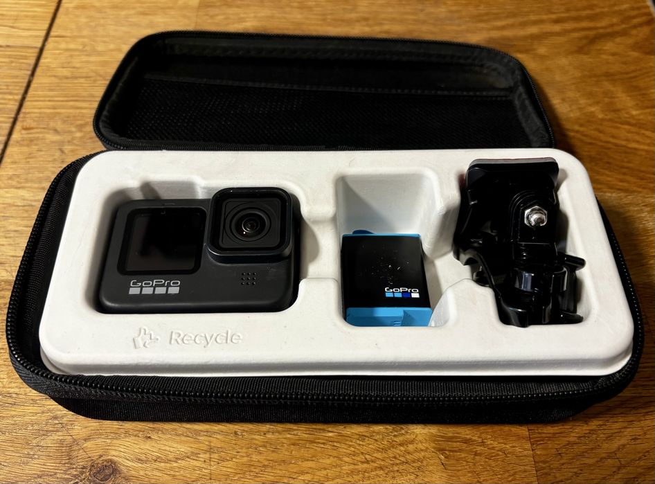 GoPro Hero 9 com caixa e bateria extra