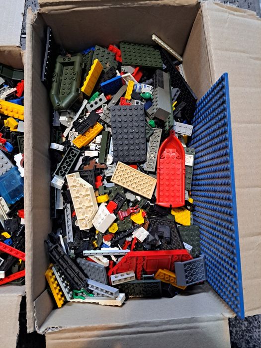 Конструктор "Лего". Цена за 9 кг