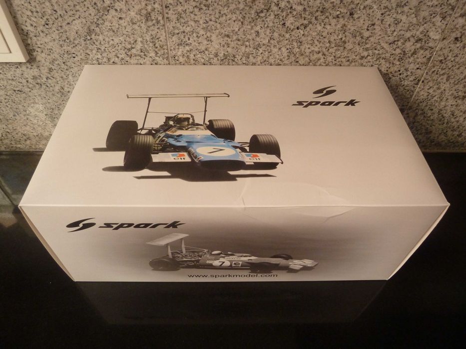 1:18 Spark, Matra MS80, Stewart Winner Spain GP 69 AutoArt Minichamps