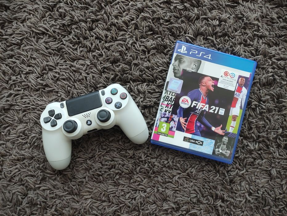 Consola Sony PS4 1TB Ronaldo Edition