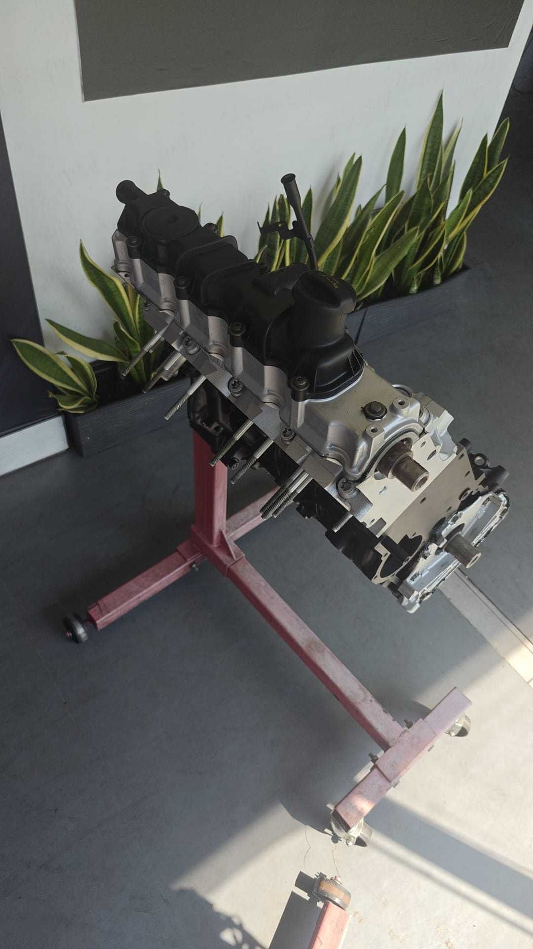 Motor Reconstruido Citroen Berlingo   1,9D 69CV  ref: WHY/WHZ