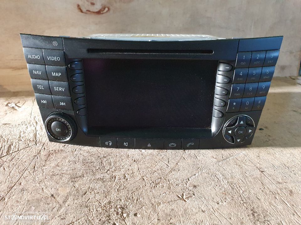 Radio original Mercedes w211 E220 E270 GPS TELEFONE A211870.008.9001