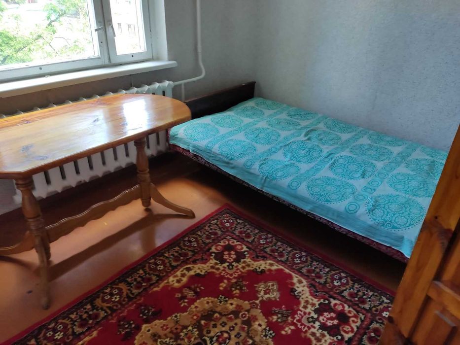 Здається будинок центр військовим, робочим, можнакороткий строк