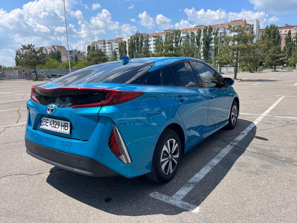 Toyota Prius prime 2017 Plug-in