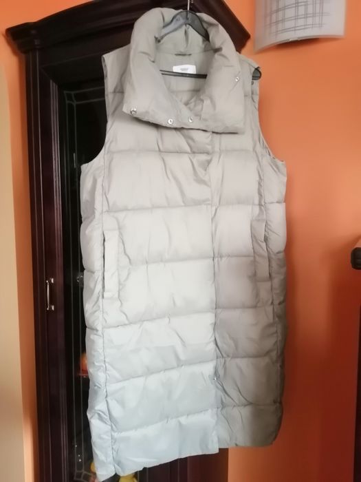 Kamizelka damska długa jasno oliwkowa Reserved