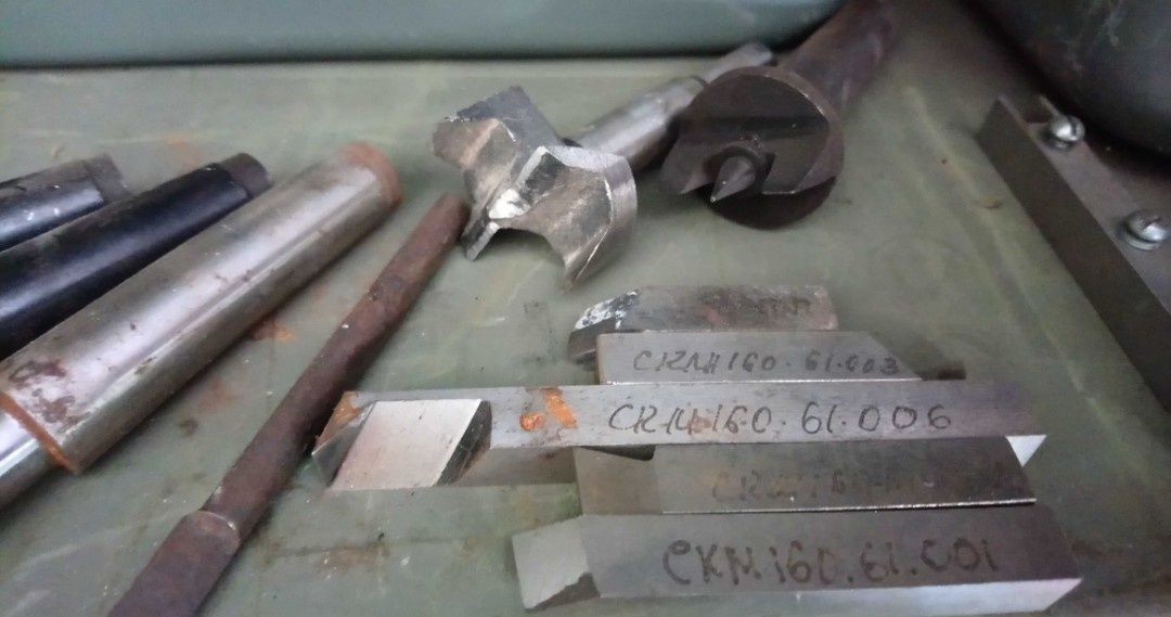 Патрон для дрели, ключи, сверлильно-токарный инструмент СССР