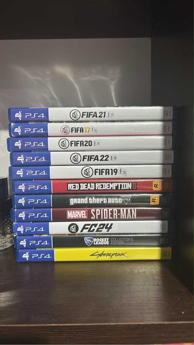 Szprzedam PS4 Slim