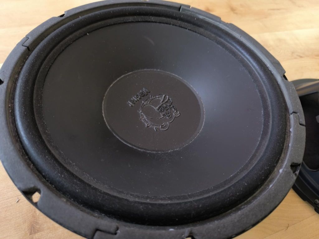 Głośniki Magnat Power Bull, subwoofer 30 cm, 230 RMS