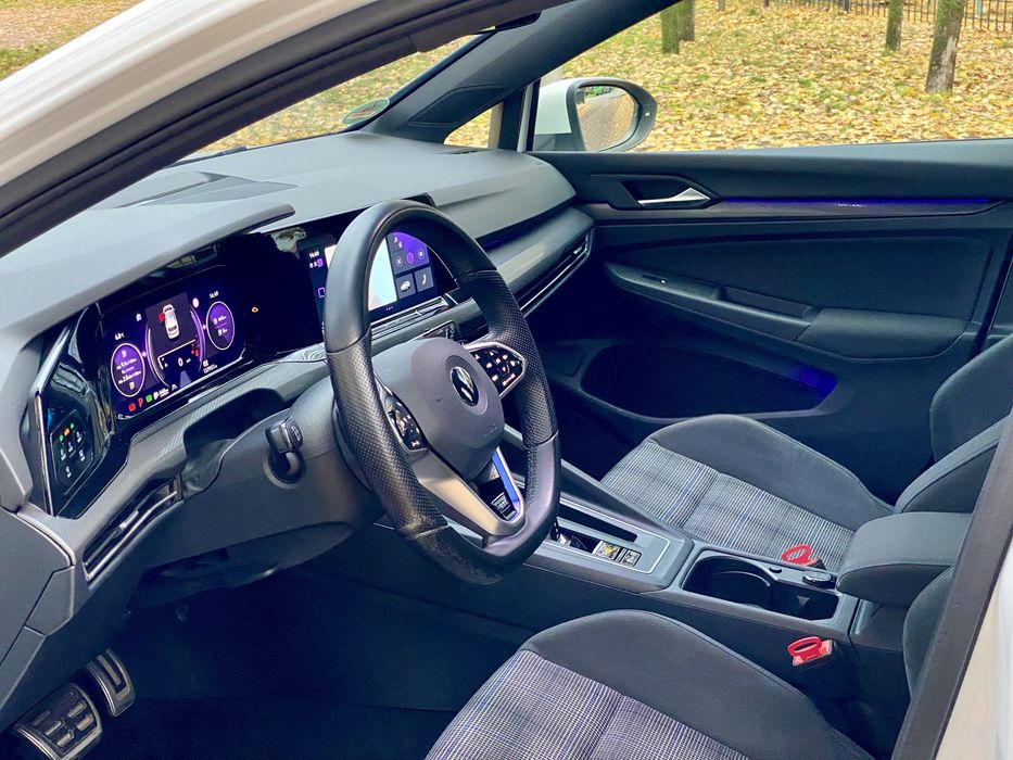 VW GOLF 8 GTE Плагін-Гібрид