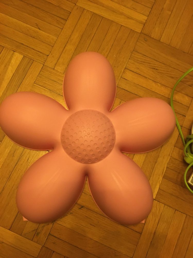 Lampka Ikea kwiatek różowy