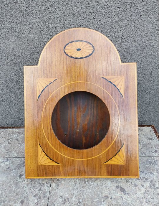 657 Skrzynia obudowa starego zegara ściennego intarsje otwór 13,5cm