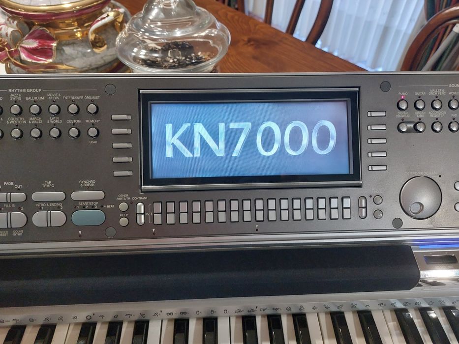 Órgão Technics KN7000 como novo