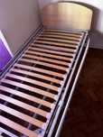 Cama articulada com grades