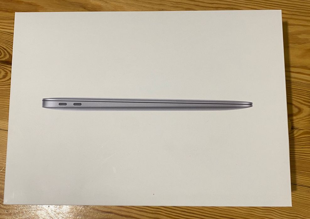 MacBook Air 13-inch 2020 / M1/ 8 GB RAM / 256 GB SSD