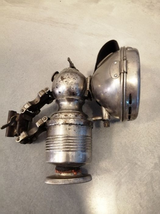 stara lampa rowerowa karbidowa