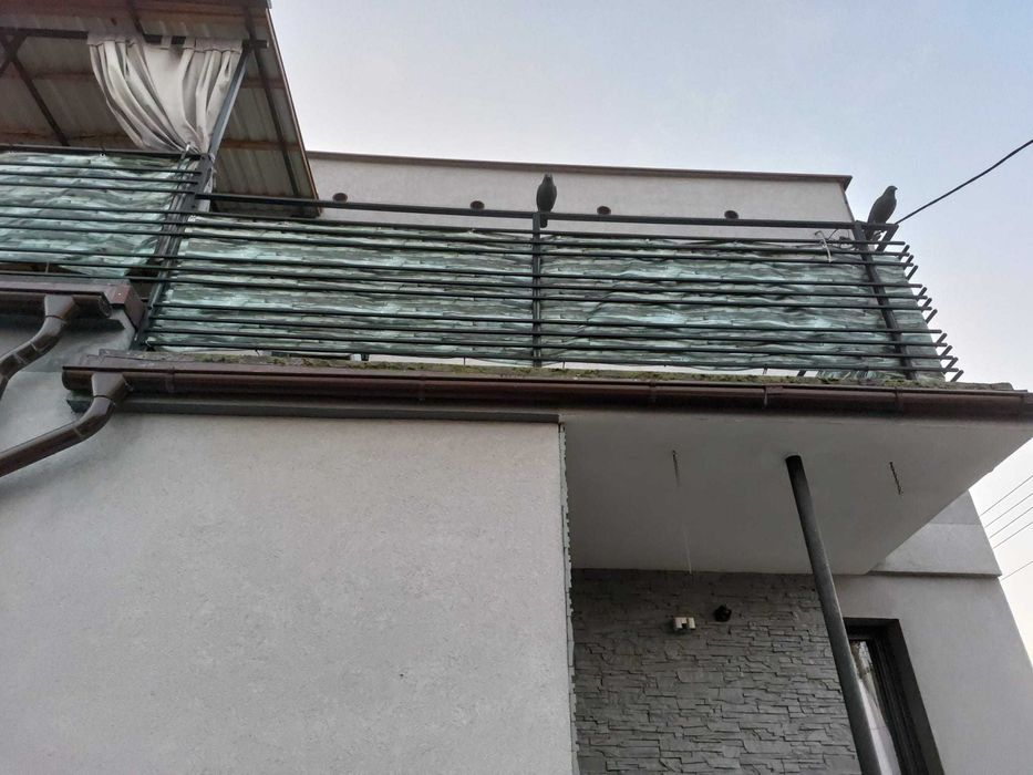 Osłona   na balkon ,taras  ,zmywalna   .