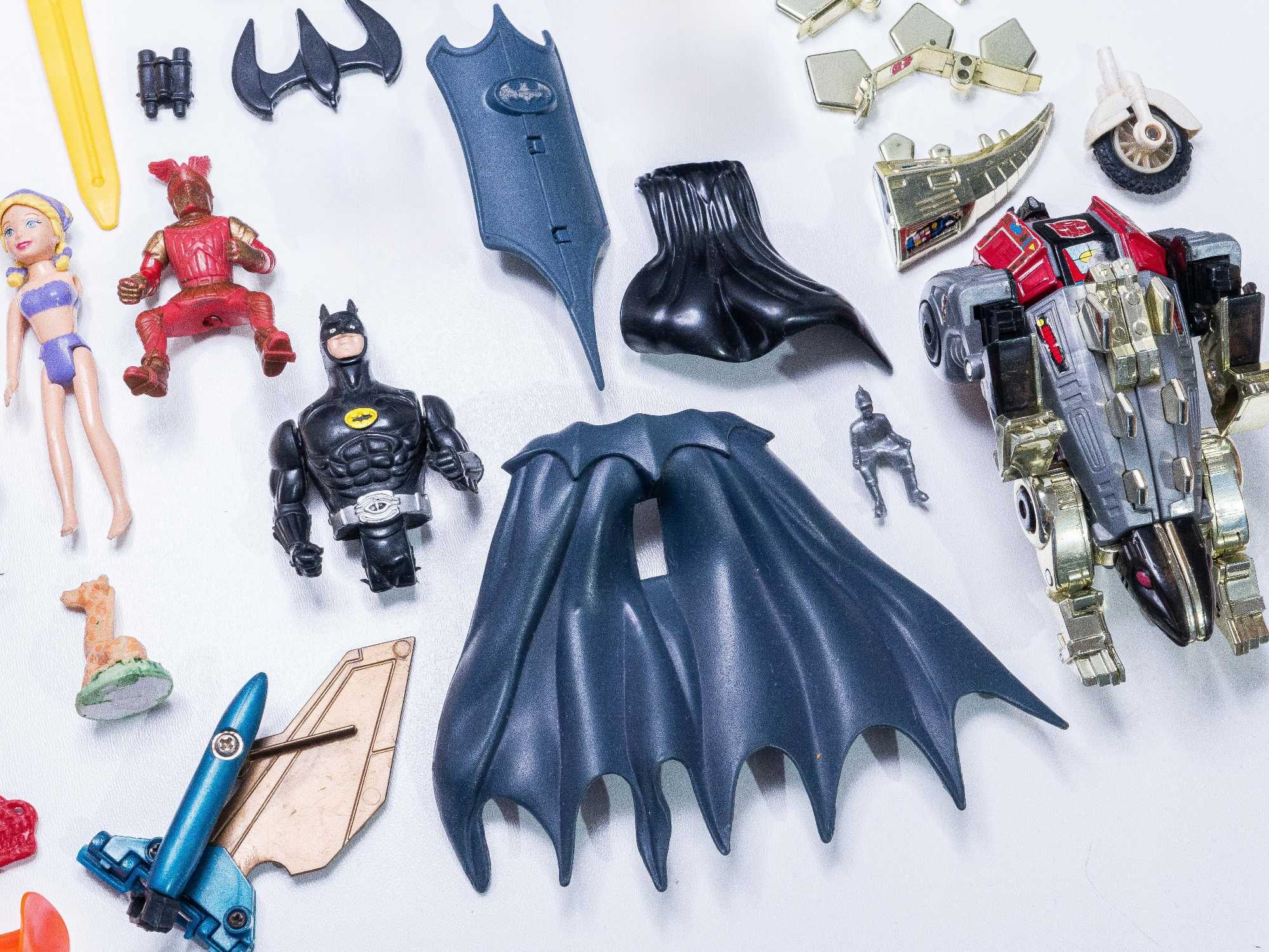 Zestaw zabawek i akcesoriów Transformers Barbie Action Man Ken Batman