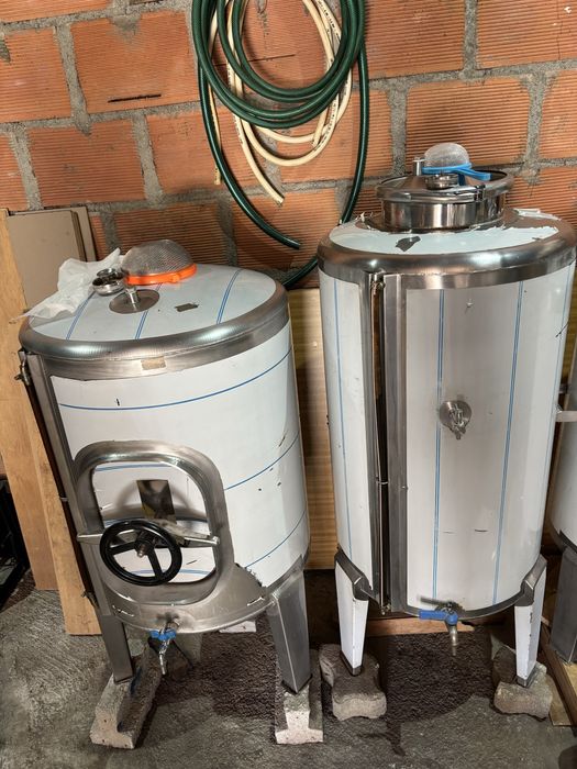 Esmagadeira de uvas electrica como nova