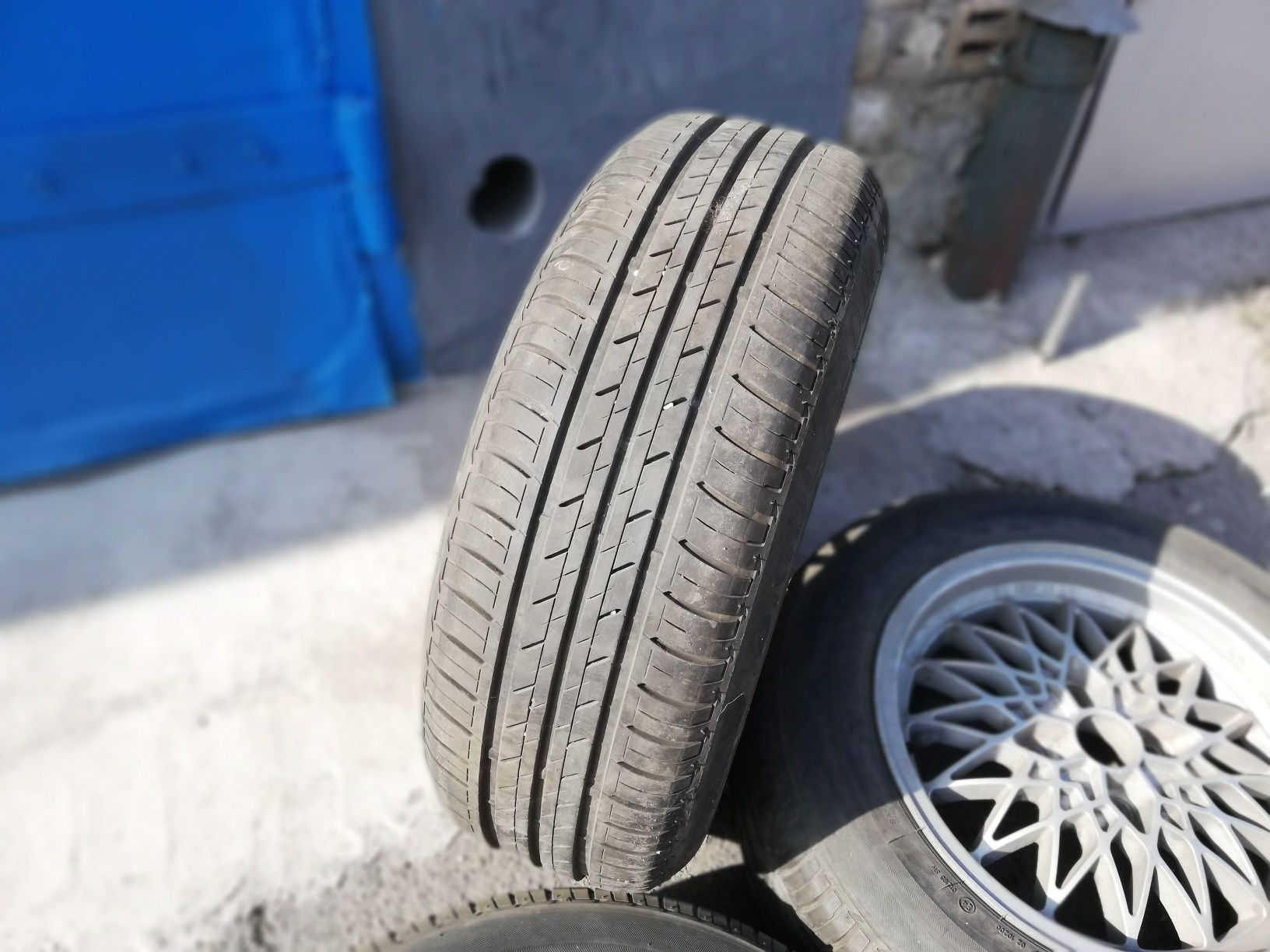 Колеса диски з резиною Bridgestone 195/65 R15 7j et38 4/108 ford audi