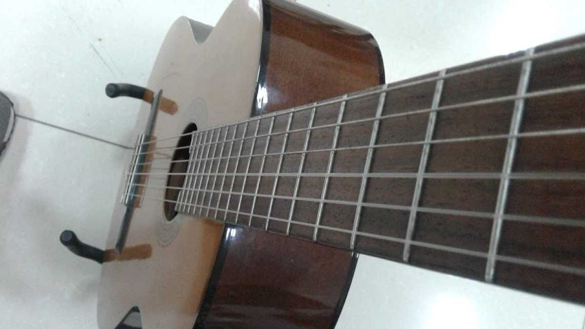 Продам классическую гитару Epiphone EC-22.Made In Japan.